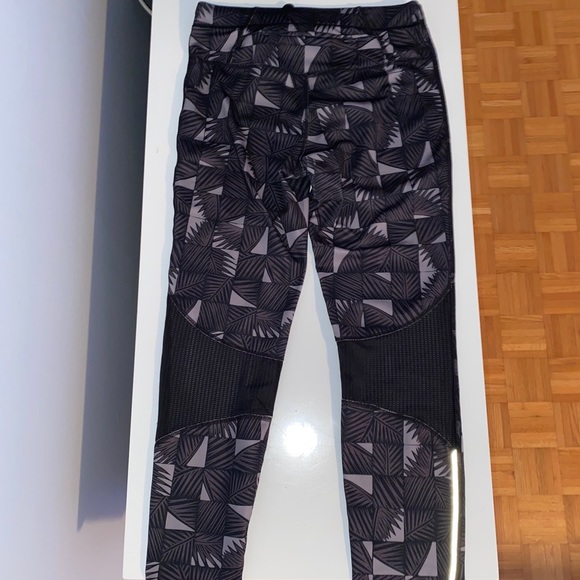 Roxy fitness leggings - Picture 3 of 3